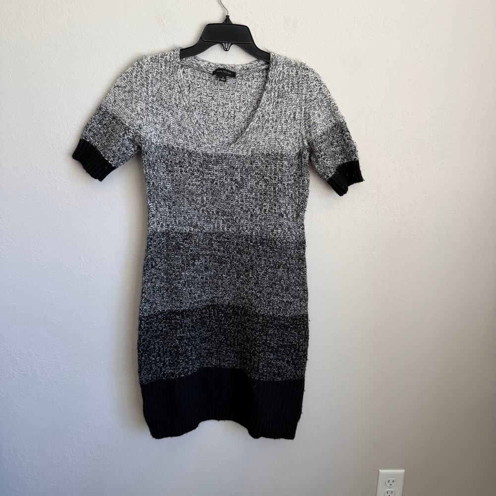 Ann Taylor White Black Striped Ombre Wool Cashmere V-Neck  Sweater Dress Women S